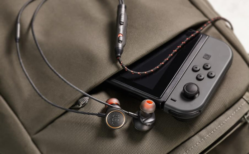 JBL QUANTUM 50 WIRED IN-EAR GAMING EARPHONES